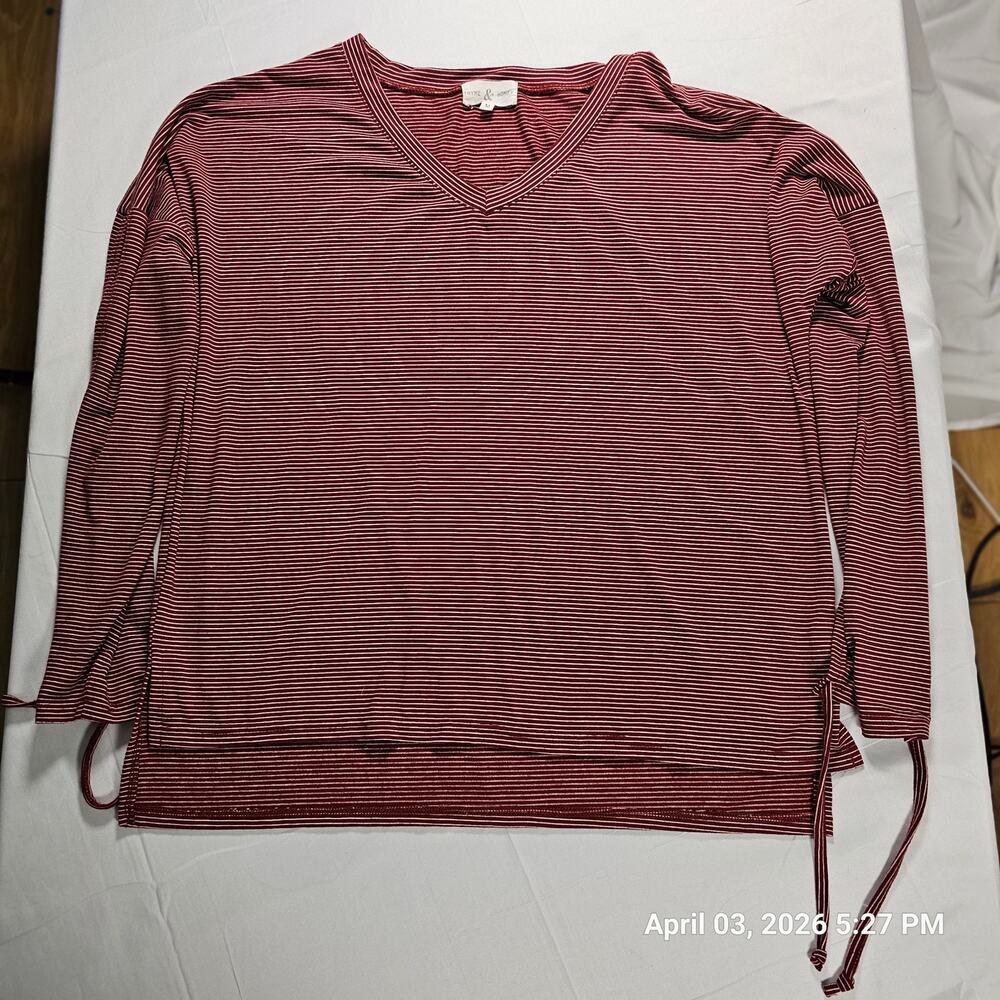 Thyme & Honey Red Striped Long Sleeve Top Tie Sleeve V-Neck‎ Size M